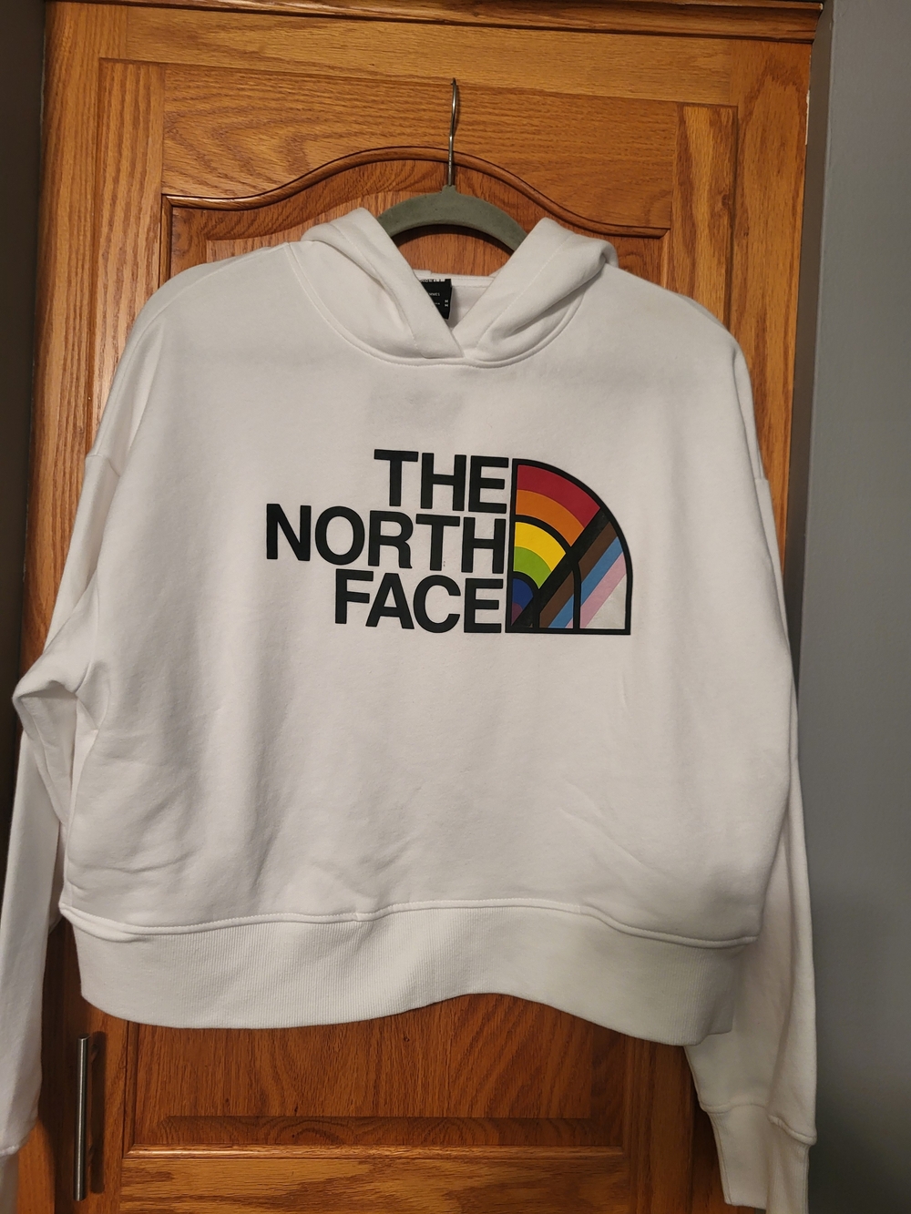 New The North Face Women’s Cropped Hoodie White Rainbow Logo Size Medium Fleece